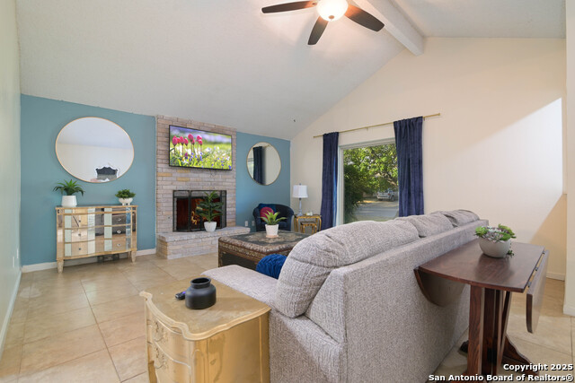Listing photo id 3 for 2851 Burning Rock