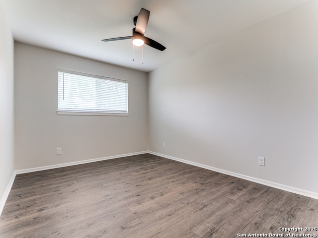 Image 15 of 23 For 101 Saddle Club Cir