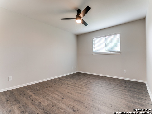 Image 17 of 23 For 101 Saddle Club Cir