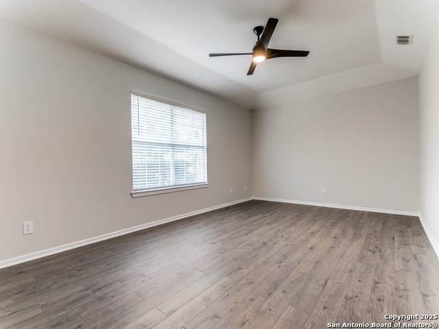 Image 18 of 23 For 101 Saddle Club Cir