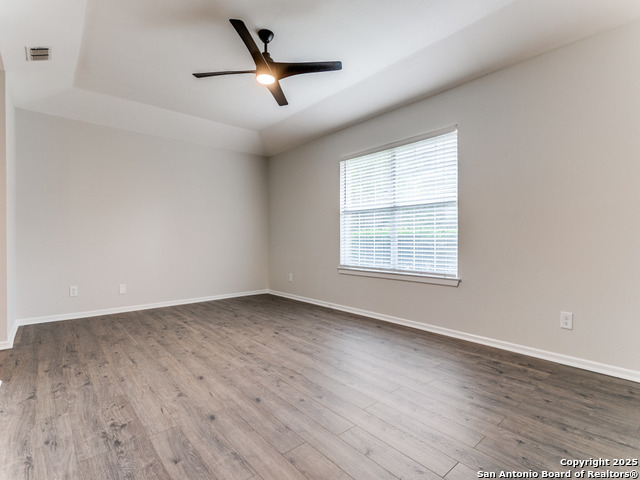 Image 19 of 23 For 101 Saddle Club Cir