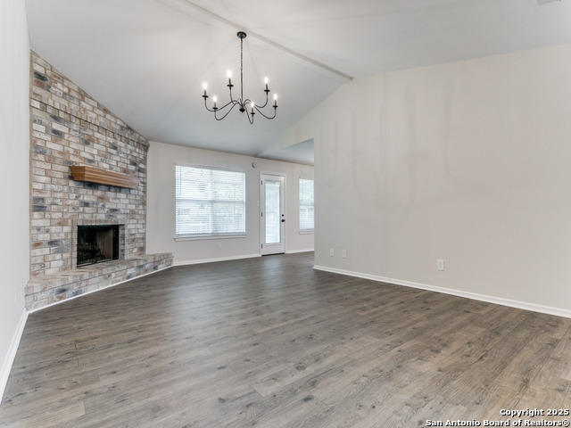 Image 4 of 23 For 101 Saddle Club Cir