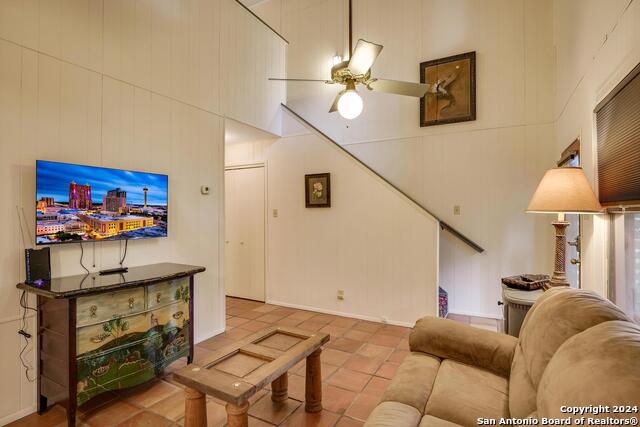 Image 7 of 8 For 206 Madison  B