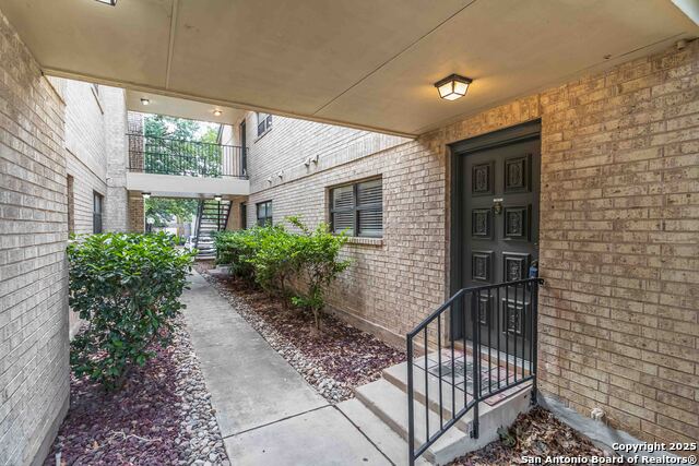 Image 2 of 25 For 11843 Braesview  1807