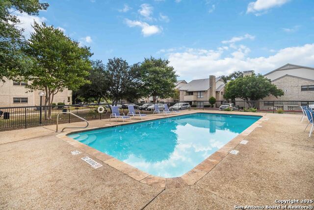 Image 24 of 25 For 11843 Braesview  1807