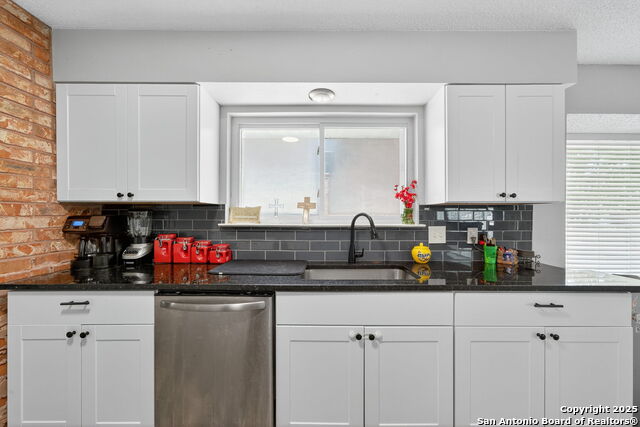 Image 11 of 32 For 3413 Foxbriar