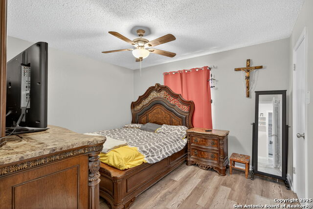 Image 23 of 32 For 3413 Foxbriar