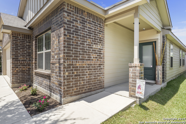 Listing photo id 0 for 128 Field Ridge