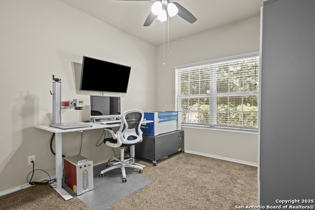 Listing photo id 20 for 128 Field Ridge