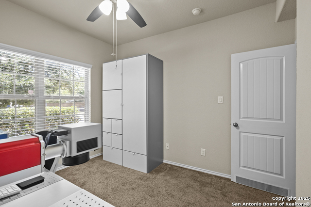 Listing photo id 21 for 128 Field Ridge
