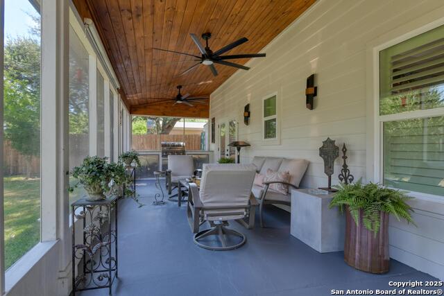 Image 31 of 38 For 531 Brightwood Pl