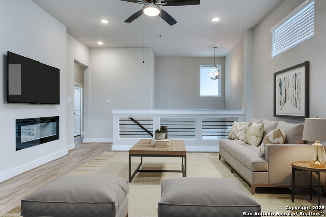 Listing photo id 2 for 8851 Oakland Rd Bldg 31