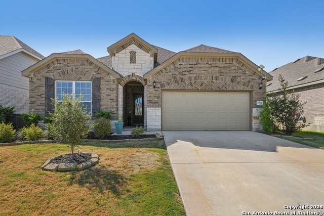 2215 Zachry