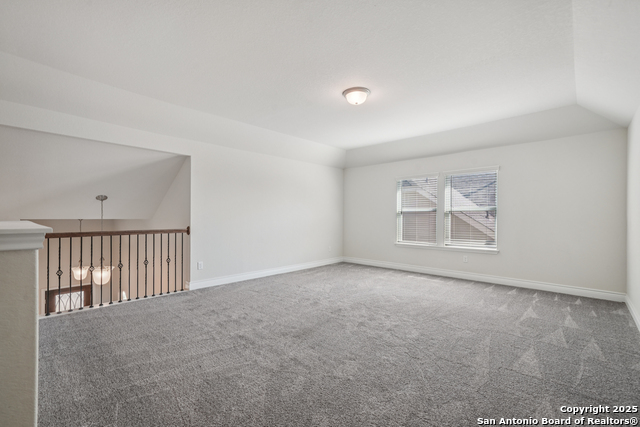 Listing photo id 19 for 2215 Zachry