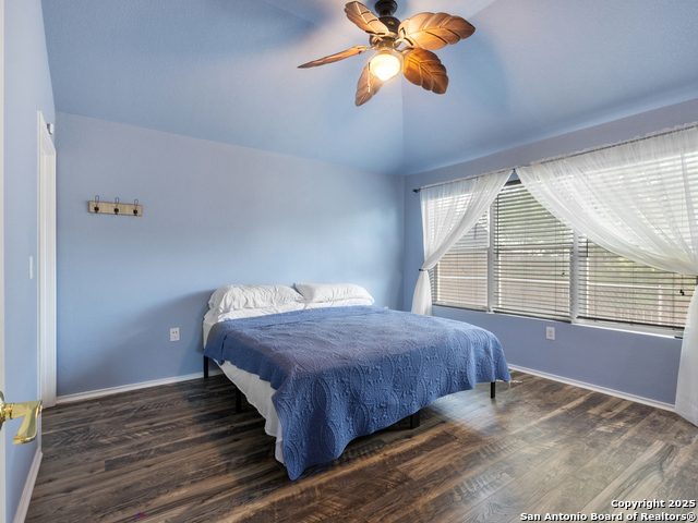 Listing photo id 16 for 2206 Mission Vista