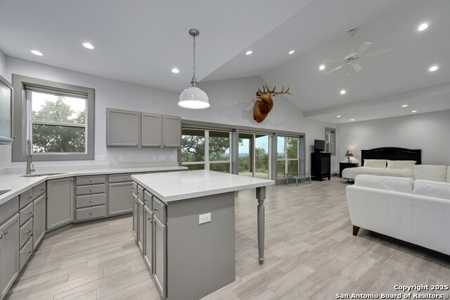 Listing photo id 31 for 1785 Backbone Ridge