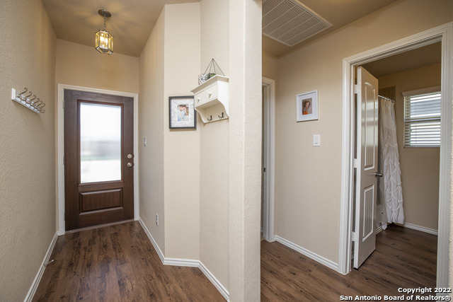 Image 4 of 35 For 2934 Meadow Ridge