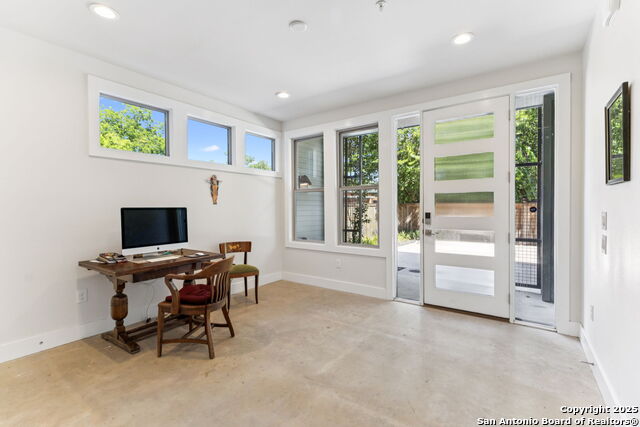 Image 4 of 31 For 135 Cedar Street 105