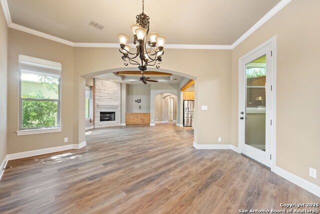 Listing photo id 8 for 209 Well Spgs