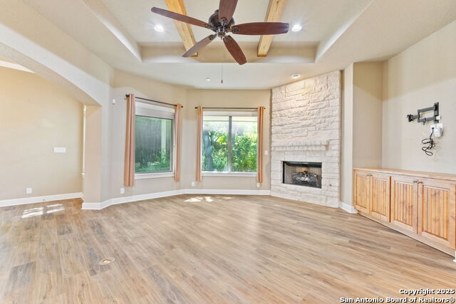 Listing photo id 9 for 209 Well Spgs