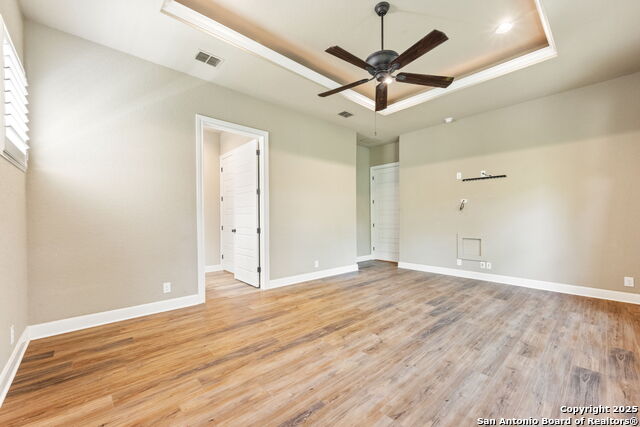 Listing photo id 11 for 209 Well Spgs