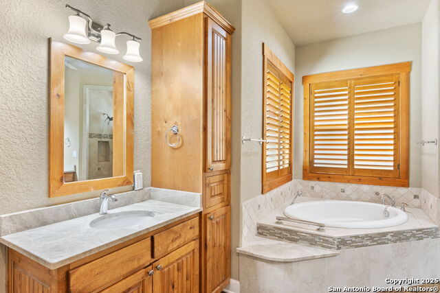 Listing photo id 13 for 209 Well Spgs