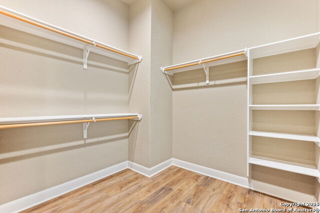Listing photo id 14 for 209 Well Spgs