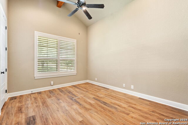 Listing photo id 15 for 209 Well Spgs