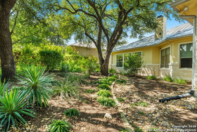 Listing photo id 21 for 209 Well Spgs