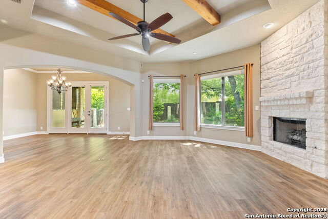 Listing photo id 3 for 209 Well Spgs