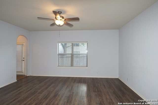 Image 8 of 26 For 8527 Pecan Cross