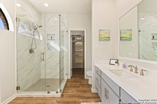 Image 15 of 46 For 2557 Glenn Drive