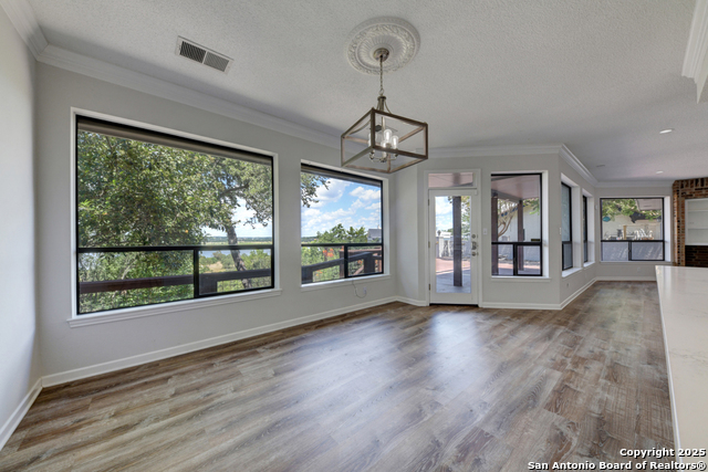 Image 20 of 46 For 2557 Glenn Drive