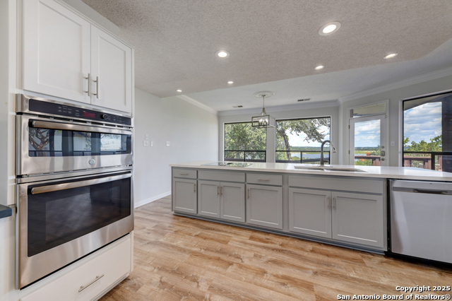 Image 29 of 46 For 2557 Glenn Drive