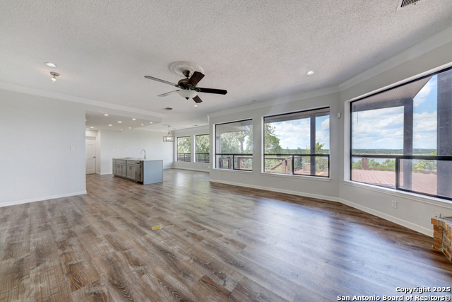 Image 5 of 46 For 2557 Glenn Drive