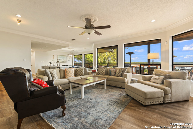 Image 6 of 46 For 2557 Glenn Drive