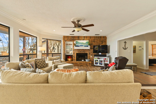 Image 8 of 46 For 2557 Glenn Drive