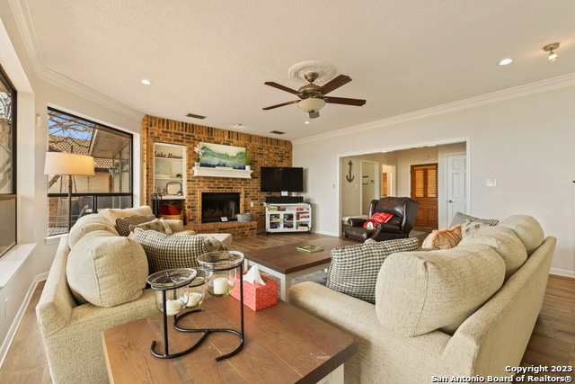 Image 9 of 46 For 2557 Glenn Drive