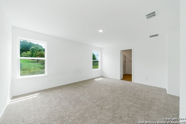 Listing photo id 16 for 5306 Lisa Pt