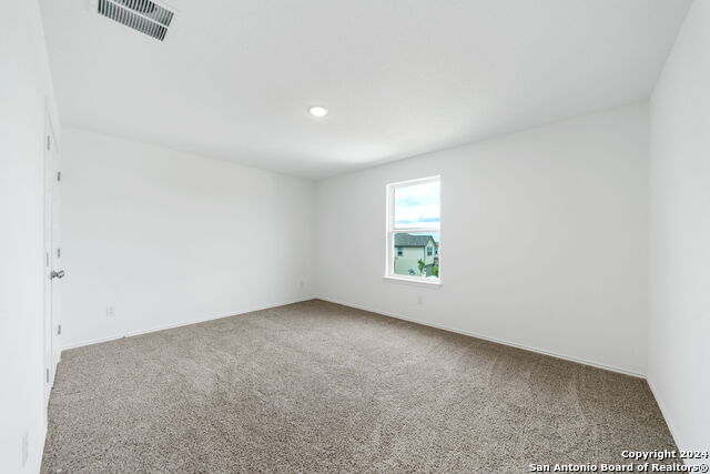 Listing photo id 20 for 5306 Lisa Pt