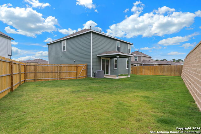 Listing photo id 28 for 5306 Lisa Pt