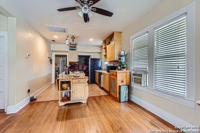 Image 10 of 45 For 428 Lullwood