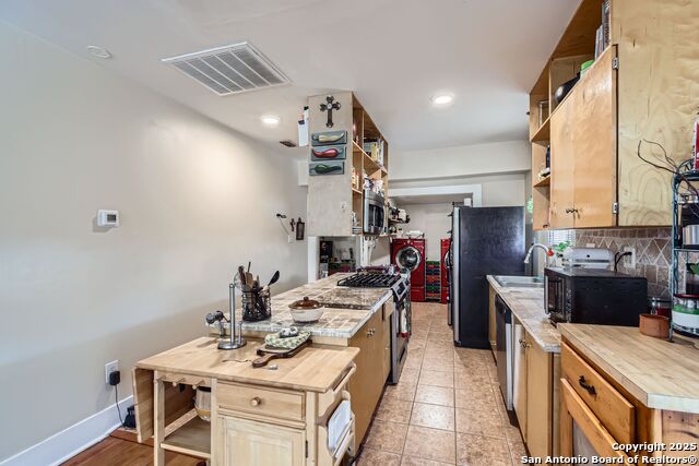 Image 13 of 45 For 428 Lullwood