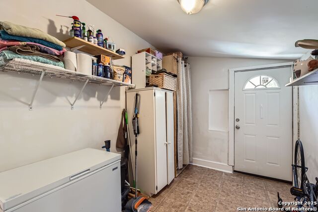 Image 15 of 45 For 428 Lullwood