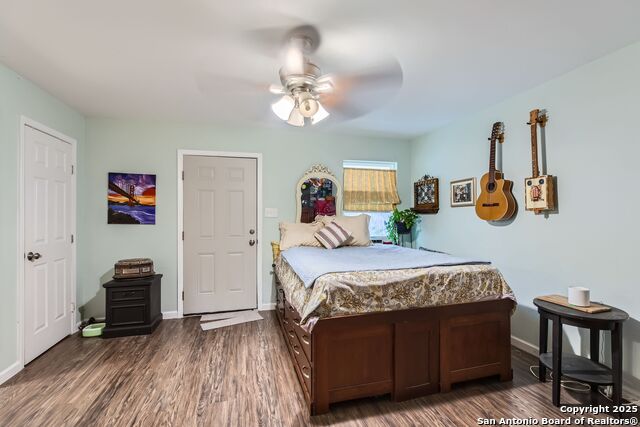 Image 3 of 45 For 428 Lullwood