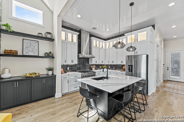 Image 9 of 30 For 670 Magazine Ave