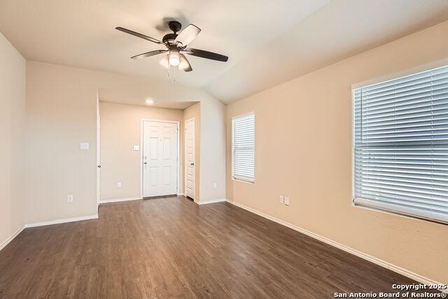 Image 10 of 31 For 2066 Chelsea