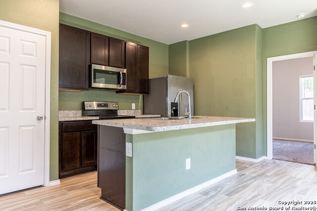 Listing photo id 13 for 535 Pleasanton