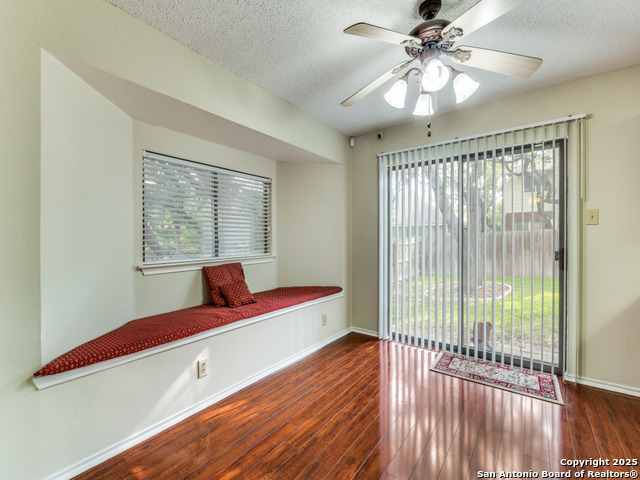 Image 12 of 25 For 10114 Sandbrook Hill