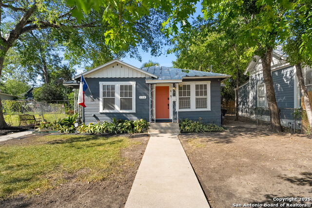 Image 3 of 34 For 118 Callaghan Ave